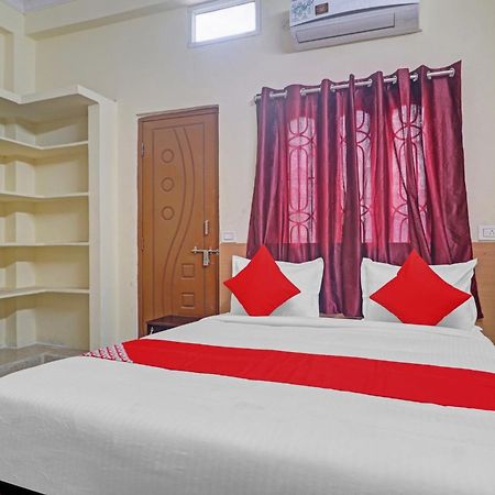 Super Hotel O Rbs Square Langer Houz Haidar Sahibguda Exteriér fotografie